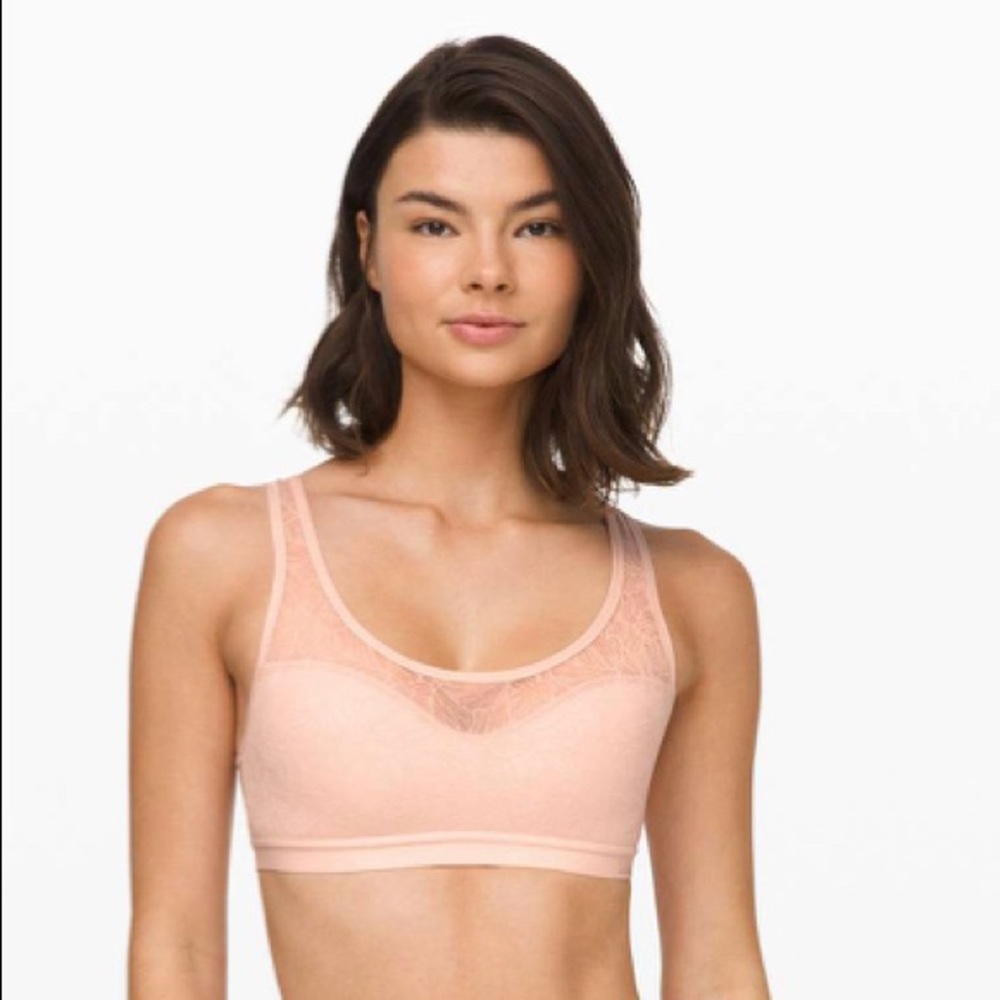 🆕 Lululemon Shadow Mesh Bra